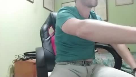 Snapshot of spanishharddick chatting on 11/19/25, 05:07 Manu online show from 11/19/25, 05:07