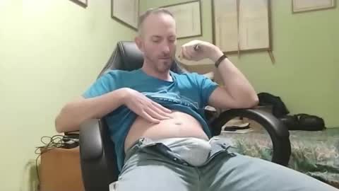 Snapshot of spanishharddick chatting on 11/22/25, 04:39 Manu online show from 11/22/25, 04:39