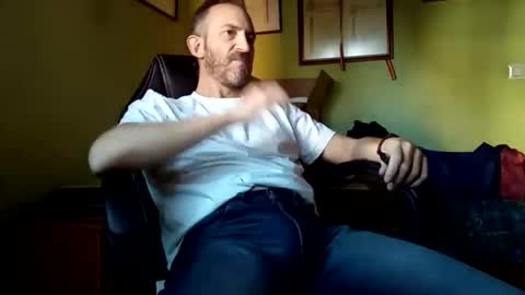 Snapshot of spanishharddick chatting on 11/26/25, 03:24 Manu online show from 11/26/25, 03:24