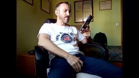 Manu  online show from 04/26/26, 02:04