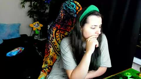 Snapshot of spanking_girls chatting on 05/13/26, 09:55 Evgenia online show from 05/13/26, 09:55