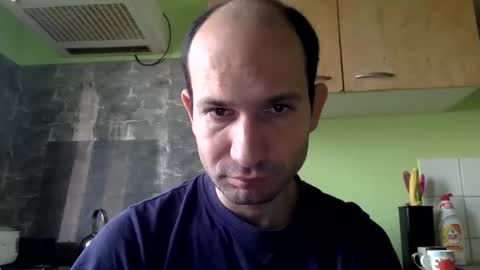 Snaiky online show from 12/17/25, 01:06