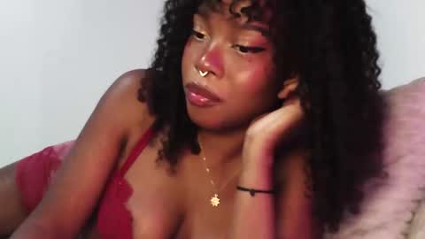 Soleil online show from 11/13/25, 02:38