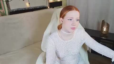 Snapshot of sparky_fox chatting on 06/11/26, 02:53 Nika online show from 06/11/26, 02:53