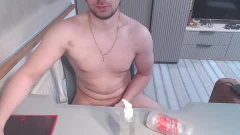 Art online show from 01/18/26, 07:28