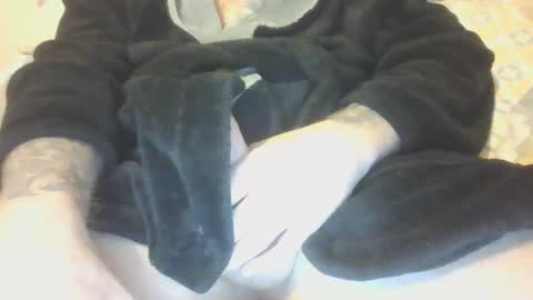 Snapshot of species98 chatting on 01/09/25, 08:13 species online show from 01/09/25, 08:13