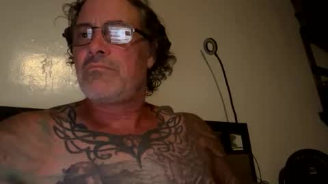 specter1972 online show from 11/16/25, 12:16