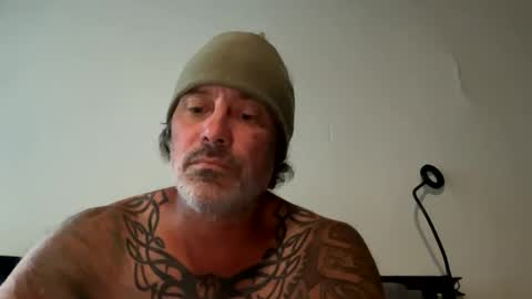 specter1972 online show from 11/24/25, 10:48