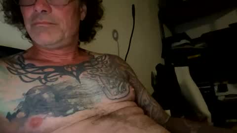 Snapshot of specter1972 chatting on 04/30/26, 12:39 specter1972 online show from 04/30/26, 12:39