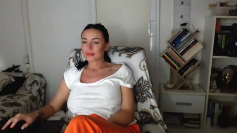 Carla online show from 09/19/25, 03:02