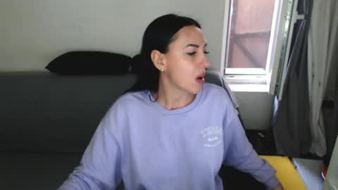 Carla online show from 04/05/26, 03:42