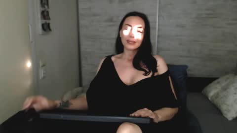 Snapshot of spicemint chatting on 05/07/26, 03:50 Carla online show from 05/07/26, 03:50