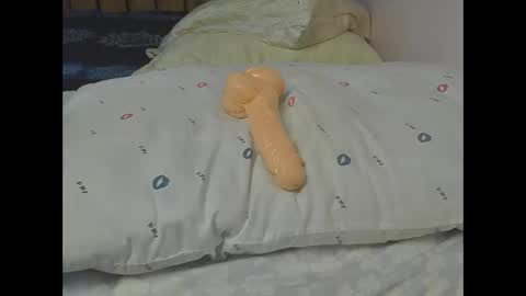 Snapshot of spicy_cherrie chatting on 05/18/26, 02:45 cherrie online show from 05/18/26, 02:45