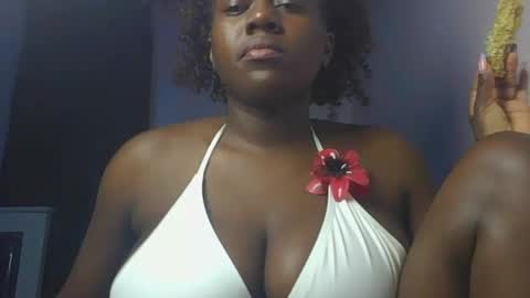 Snapshot of spicy_cherrie chatting on 06/16/26, 04:20 cherrie online show from 06/16/26, 04:20
