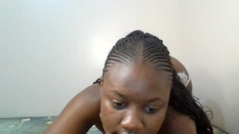 Snapshot of spicy_linna chatting on 07/13/26, 10:56 Sweet Baib online show from 07/13/26, 10:56