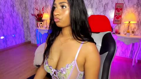 Amelia      GTM-5 817       IG Spicychoco am online show from 02/19/25, 01:17