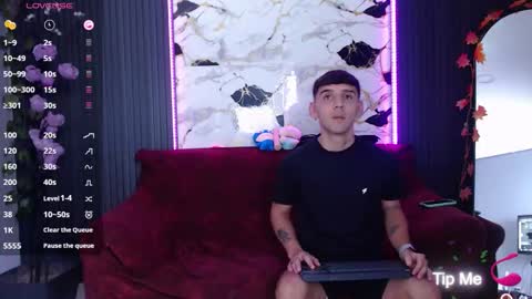    online show from 10/18/25, 10:32