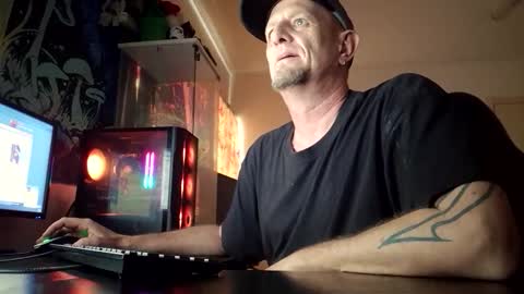 Snapshot of spicyfox420 chatting on 10/09/25, 12:52 SpicyFox420 online show from 10/09/25, 12:52