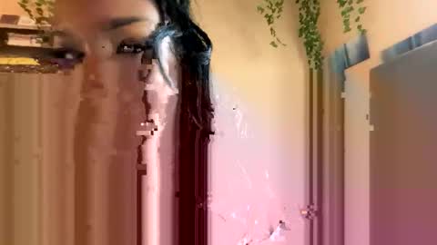Snapshot of spicymaa chatting on 09/15/25, 09:26 Royalty online show from 09/15/25, 09:26