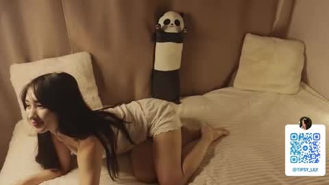 Tipsy online show from 11/04/25, 06:18