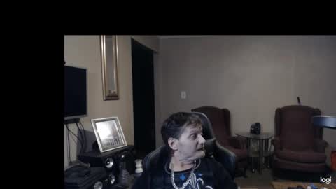 bri and mags fun room online show from 01/20/25, 04:10