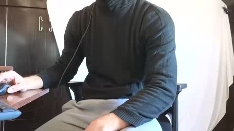 Marco. When Im offline you can view premium content in bio online show from 11/10/25, 09:19