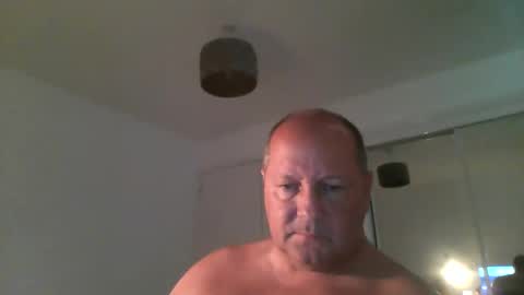 Snapshot of spidey1051a chatting on 06/05/26, 11:27 spidey1051a online show from 06/05/26, 11:27