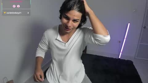 Snapshot of spideychill chatting on 11/05/25, 07:30 spideychill online show from 11/05/25, 07:30