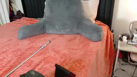 SpikedBella Same on all socials and OF online show from 11/06/25, 10:54