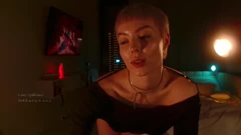 Snapshot of spiklencii chatting on 11/27/25, 06:43 Elizabeth online show from 11/27/25, 06:43