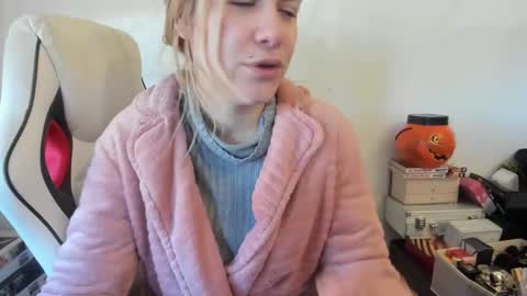 Snapshot of spiritual____ chatting on 01/25/25, 09:26 FREE ONLY FANSy online show from 01/25/25, 09:26