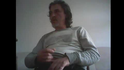 Snapshot of spoiled48 chatting on 05/20/26, 05:19 Spoiled online show from 05/20/26, 05:19
