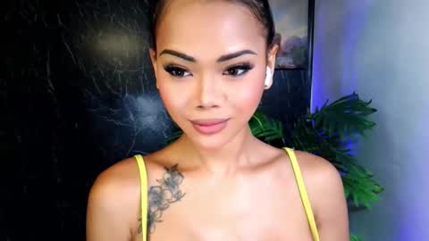 CALL ME RAINE online show from 10/23/25, 01:38