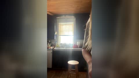 sporegeous online show from 02/16/26, 05:53