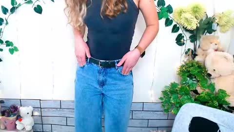 Karina online show from 03/13/26, 09:38