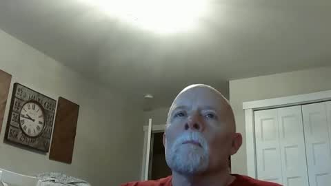 Snapshot of sportfish chatting on 12/21/25, 11:12 sportfish online show from 12/21/25, 11:12