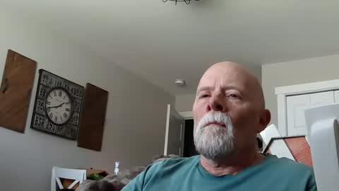 Snapshot of sportfish chatting on 05/09/26, 08:14 sportfish online show from 05/09/26, 08:14