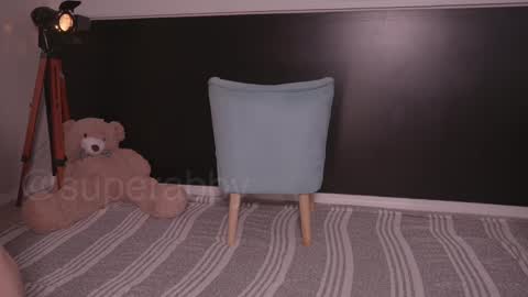 Snapshot of spr_abby chatting on 10/05/25, 03:32 Abby online show from 10/05/25, 03:32