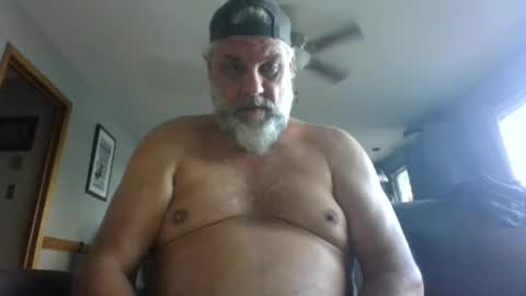 Snapshot of spyceytrucker77 chatting on 09/15/25, 01:44 spyceytrucker77 online show from 09/15/25, 01:44