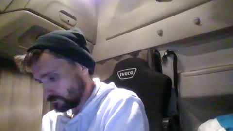 Snapshot of spyco82 chatting on 01/28/25, 05:46 spyco82 online show from 01/28/25, 05:46