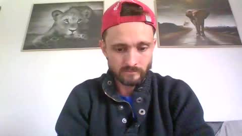 Snapshot of spyco82 chatting on 10/09/25, 08:23 spyco82 online show from 10/09/25, 08:23