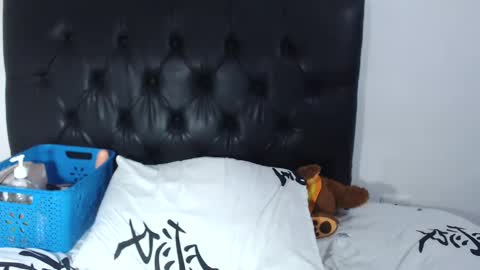 Snapshot of squirtgirl_hot chatting on 12/23/24, 11:14 Amber Vega online show from 12/23/24, 11:14