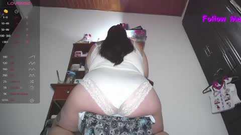 Snapshot of squirtmachinex chatting on 04/30/26, 02:07 Wanda online show from 04/30/26, 02:07