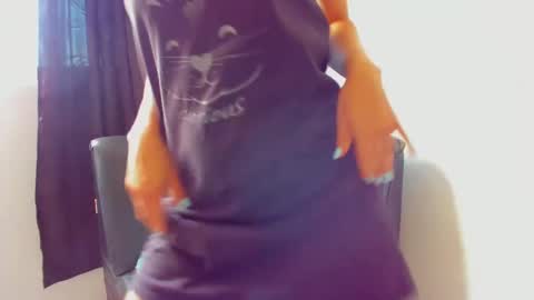 Tati online show from 02/19/25, 04:11