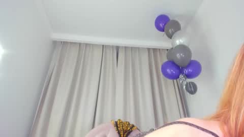 Snapshot of squirtymom chatting on 10/23/25, 11:57 Alisa online show from 10/23/25, 11:57