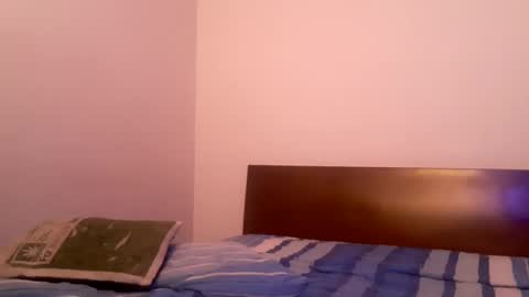 sr_bolaiinas online show from 01/29/25, 03:54