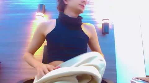 Snapshot of sr_bonnyethan chatting on 06/08/26, 01:11 ethan online show from 06/08/26, 01:11