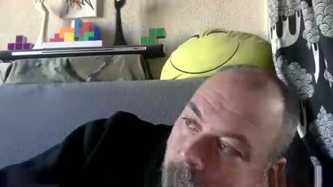 srekos38 online show from 12/31/24, 10:48