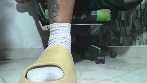 sr master cum its my old account online show from 12/20/25, 12:07