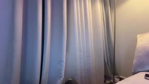 Snapshot of srta__sophie chatting on 07/01/26, 12:56 Sophie 3 online show from 07/01/26, 12:56